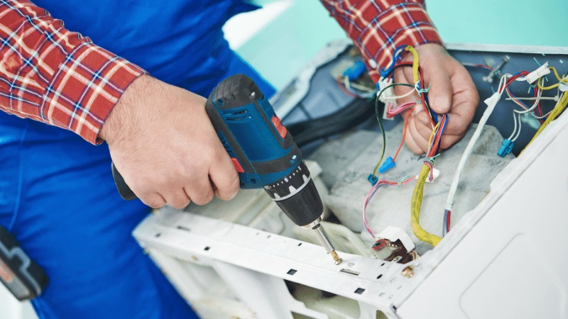 Karşıyaka Fagor Fagor çamaşır makinesi kart tamiri – Su almama arızası orijinal parça ile giderildi. - Teknik servis örneği